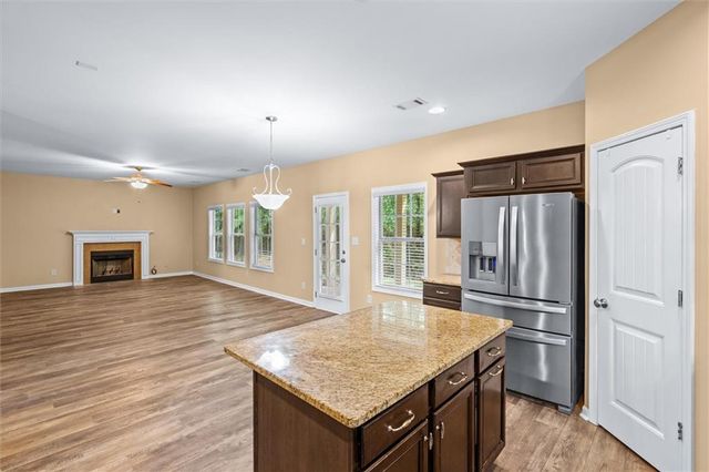 103 Cliffhaven Circle, Newnan, GA 30263