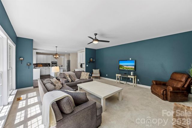 12106 Kane Alexander Drive, Huntersville, NC 28078