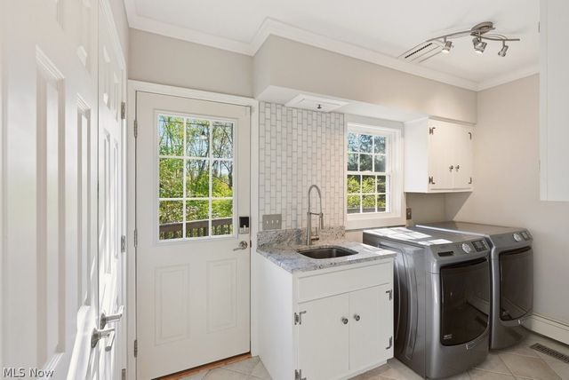 50 Park Lane, Chagrin Falls, OH 44022