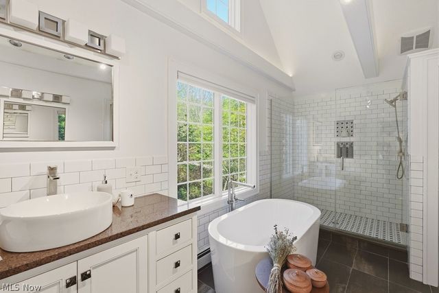 50 Park Lane, Chagrin Falls, OH 44022