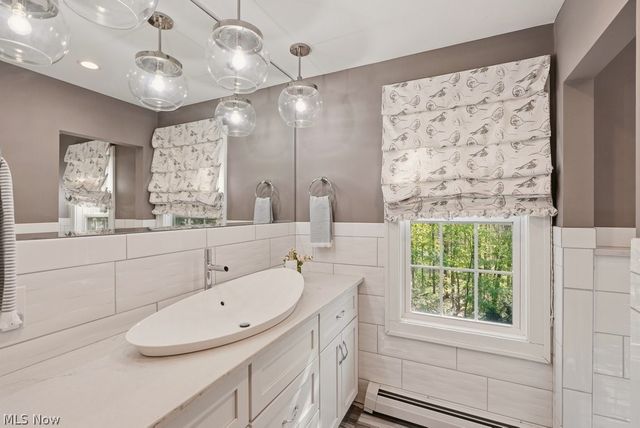 50 Park Lane, Chagrin Falls, OH 44022