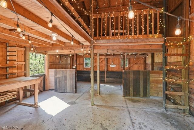 50 Park Lane, Chagrin Falls, OH 44022