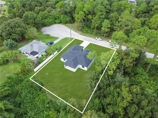 2903 Beluga ST, Lehigh Acres, FL 33972