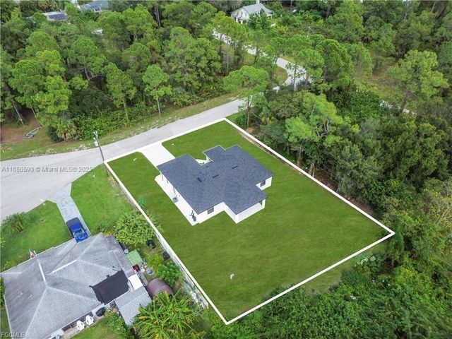 2903 Beluga ST, Lehigh Acres, FL 33972