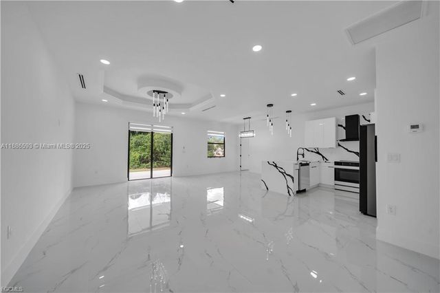 2903 Beluga ST, Lehigh Acres, FL 33972