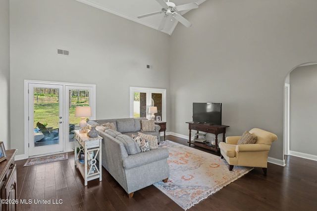 2038 Nottaway Drive, Southaven, MS 38672