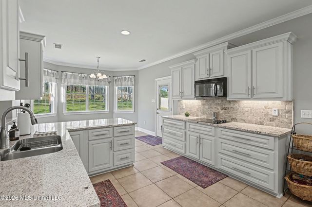 2038 Nottaway Drive, Southaven, MS 38672