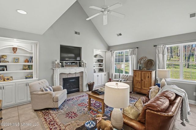 2038 Nottaway Drive, Southaven, MS 38672