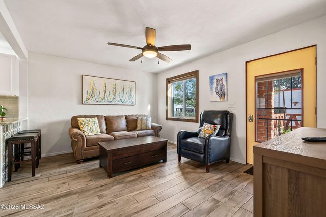 320 S Paseo Cerro Unit D, Green Valley, AZ 85614