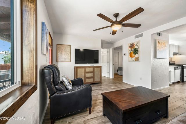 320 S Paseo Cerro Unit D, Green Valley, AZ 85614