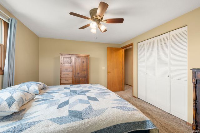 2802 N Berthaud Road, New Haven, IN 46774