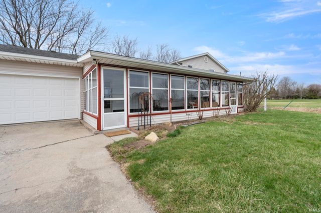 2802 N Berthaud Road, New Haven, IN 46774