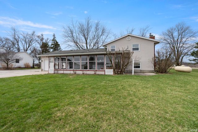 2802 N Berthaud Road, New Haven, IN 46774