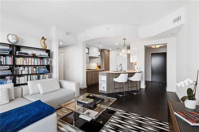 222 12th Street NE 2105, Atlanta, GA 30309