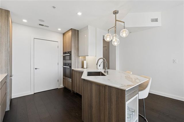 222 12th Street NE 2105, Atlanta, GA 30309