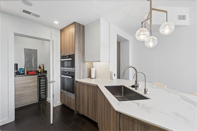 222 12th Street NE 2105, Atlanta, GA 30309