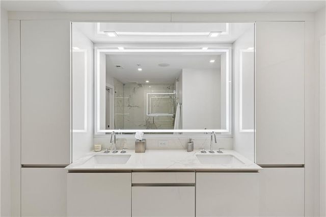 222 12th Street NE 2105, Atlanta, GA 30309