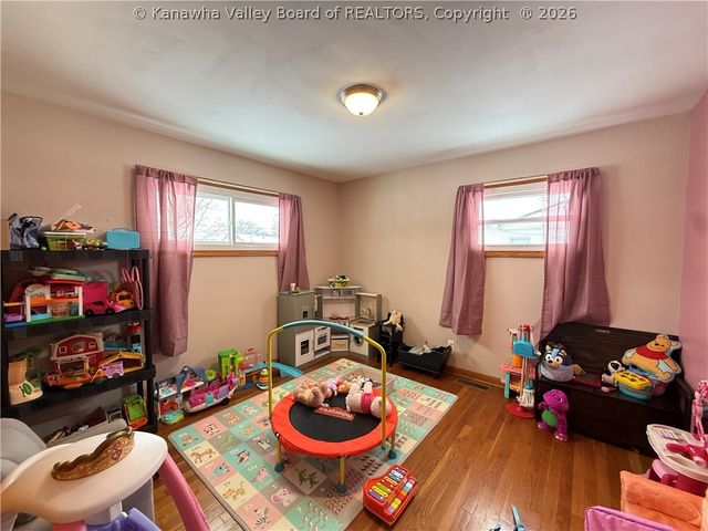 2808 Meadowbrook Drive, Point Pleasant, WV 25550