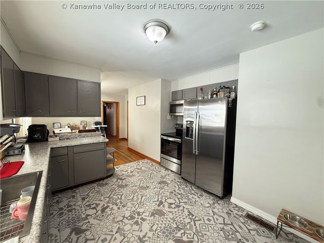 2808 Meadowbrook Drive, Point Pleasant, WV 25550