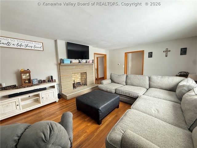 2808 Meadowbrook Drive, Point Pleasant, WV 25550