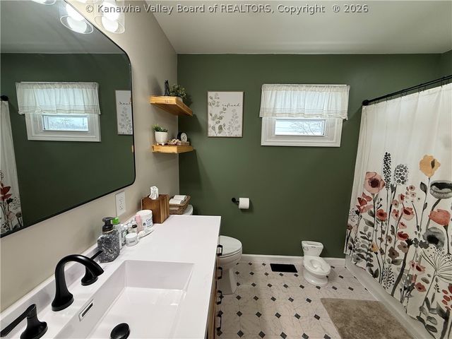 2808 Meadowbrook Drive, Point Pleasant, WV 25550