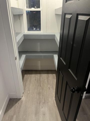 2201 N 33rd STREET, Milwaukee, WI 53208