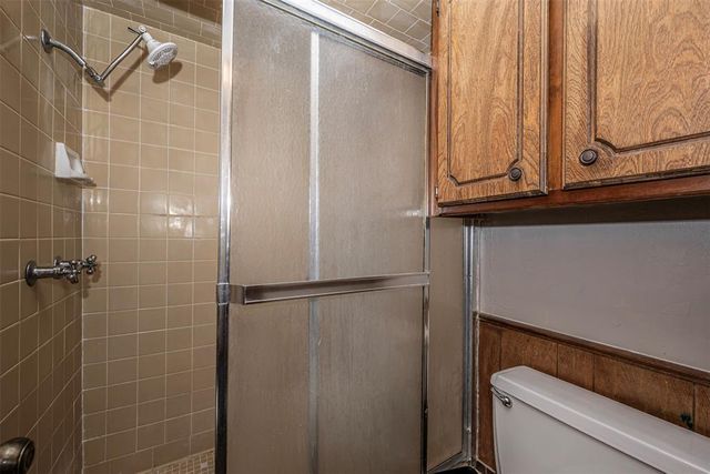 2111 Bellaire Drive, Moore, OK 73160