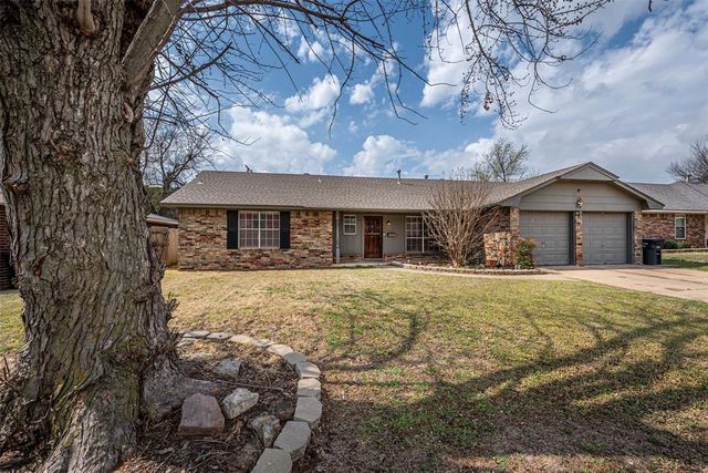 2111 Bellaire Drive, Moore, OK 73160