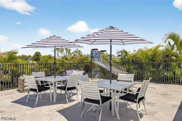3217 SW 3rd TER, Cape Coral, FL 33991