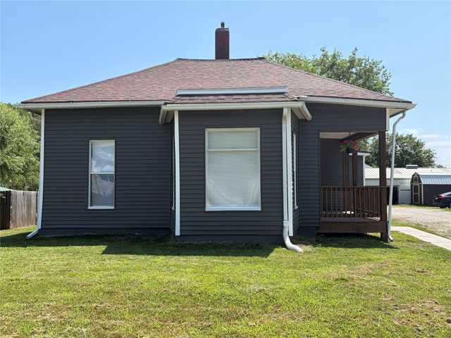 726 N 7th Street, Chariton, IA 50049