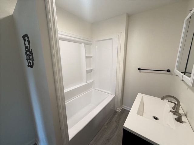 726 N 7th Street, Chariton, IA 50049