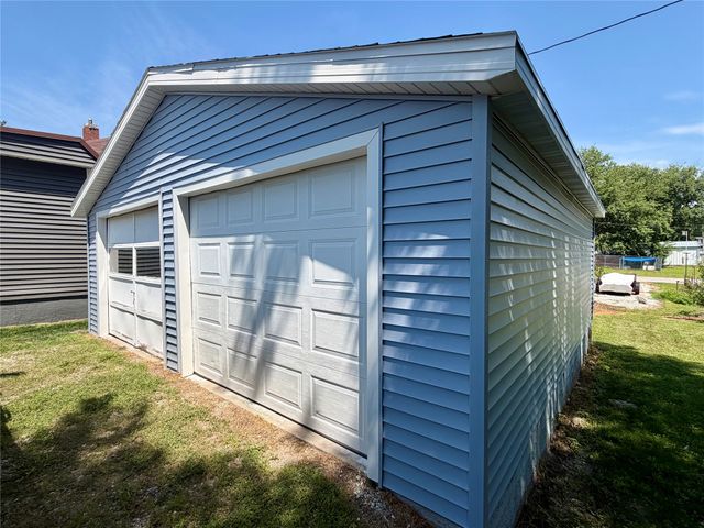 726 N 7th Street, Chariton, IA 50049