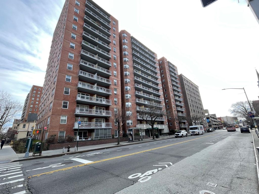 89-15 Parsons Boulevard 7D, Jamaica, NY 11432 — photo 2