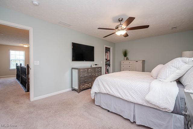 10413 Fox Hollow Circle, Twinsburg, OH 44087