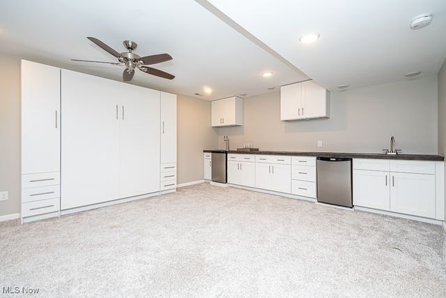 10413 Fox Hollow Circle, Twinsburg, OH 44087