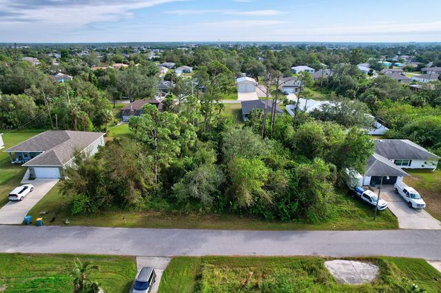 861 Red Bay Street, Port Charlotte, FL 33948