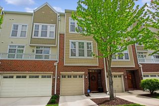 527 Grove Lane, Forest Park, IL 60130