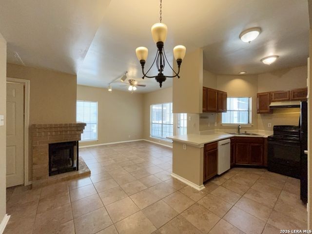 8655 Datapoint Dr Apt 801, San Antonio, TX 78229