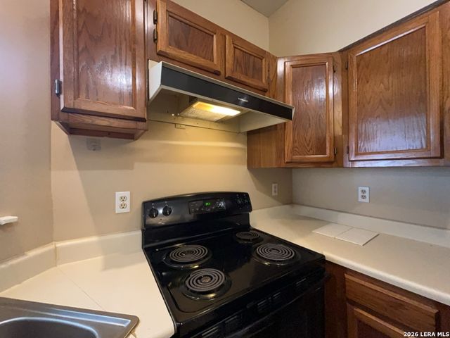 8655 Datapoint Dr Apt 801, San Antonio, TX 78229