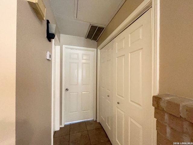 8655 Datapoint Dr Apt 801, San Antonio, TX 78229