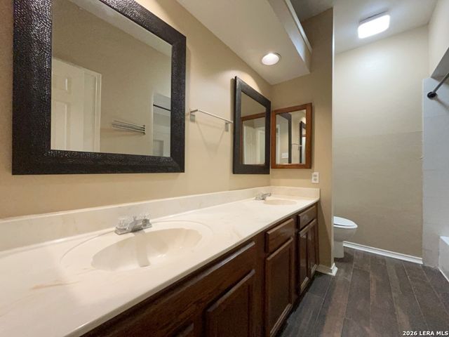 8655 Datapoint Dr Apt 801, San Antonio, TX 78229