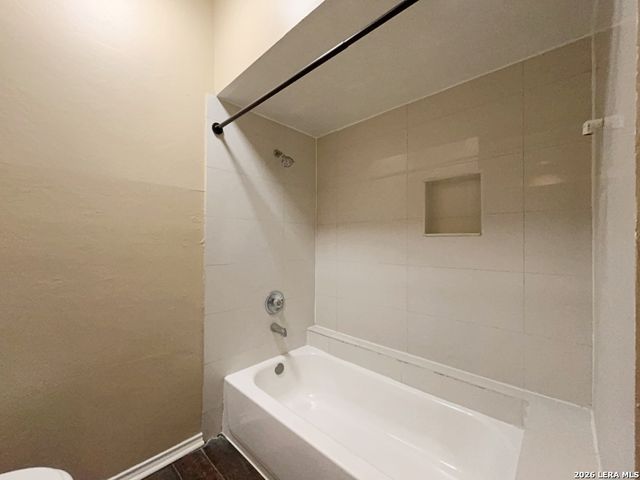 8655 Datapoint Dr Apt 801, San Antonio, TX 78229