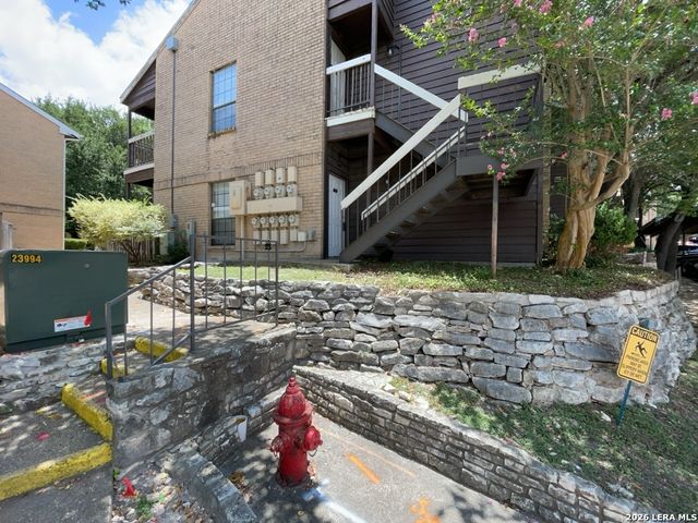 8655 Datapoint Dr Apt 801, San Antonio, TX 78229