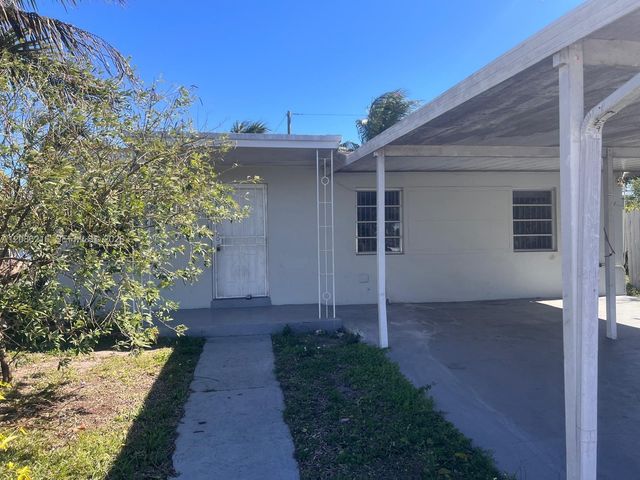 16531 NW 18th Court 1, Miami Gardens, FL 33054