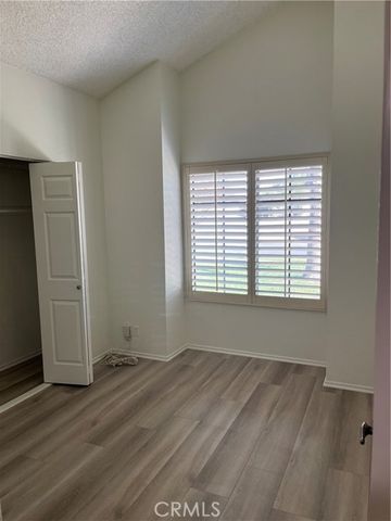 537 S College, Claremont, CA 91711