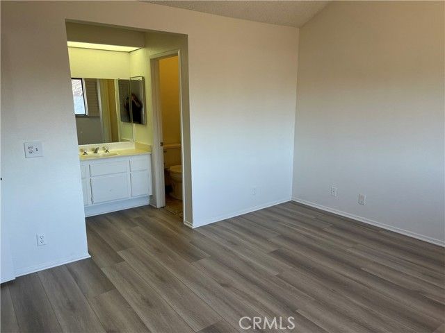 537 S College, Claremont, CA 91711