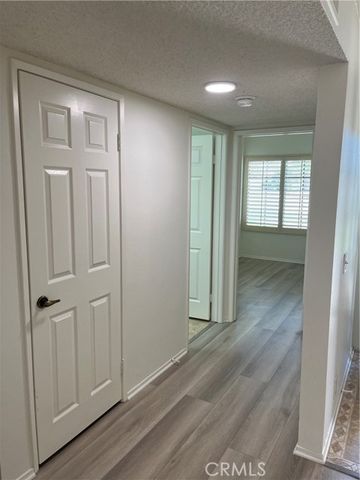 537 S College, Claremont, CA 91711