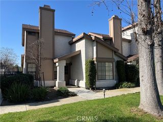 537 S College, Claremont, CA 91711