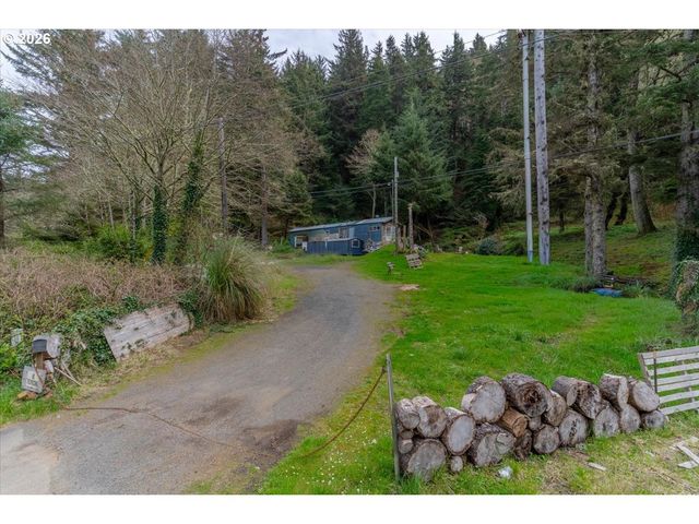 2330 S HIGHWAY 101, Depoe Bay, OR 97341