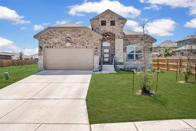 6870 Comanche Vw, San Antonio, TX 78233